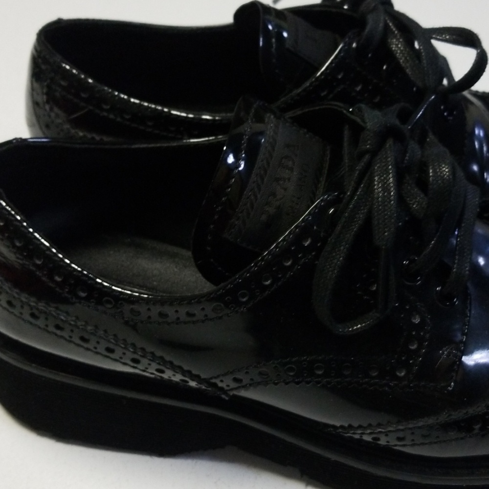 Prada Women's Shoes - Picture 6 of 8
